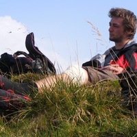 Thumbnail r082.jpg 