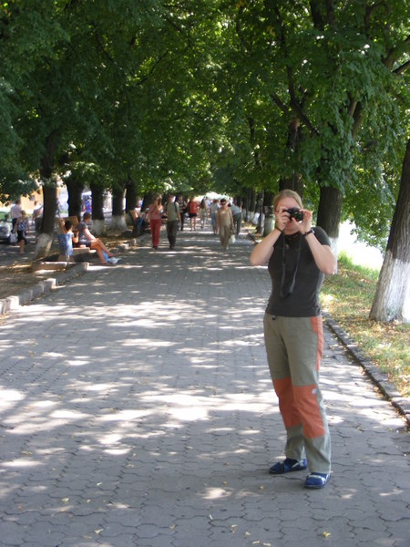 r006.jpg 