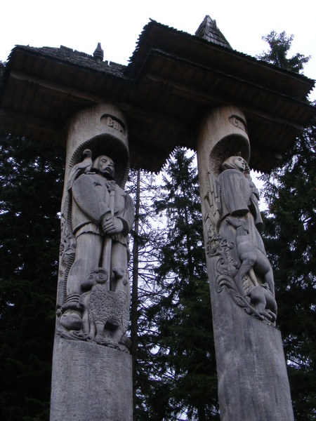r028.jpg 