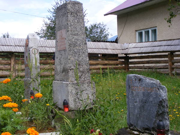 r051.jpg 