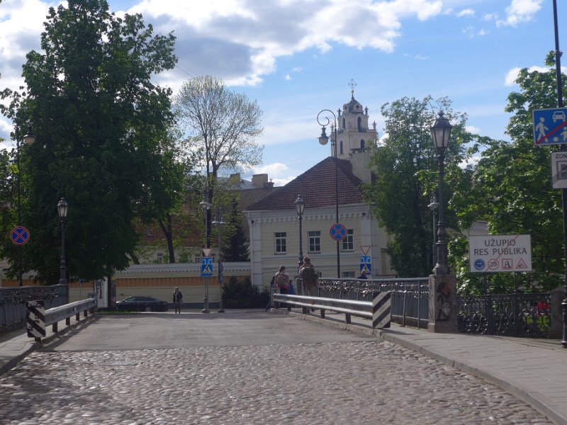 23-P1080393