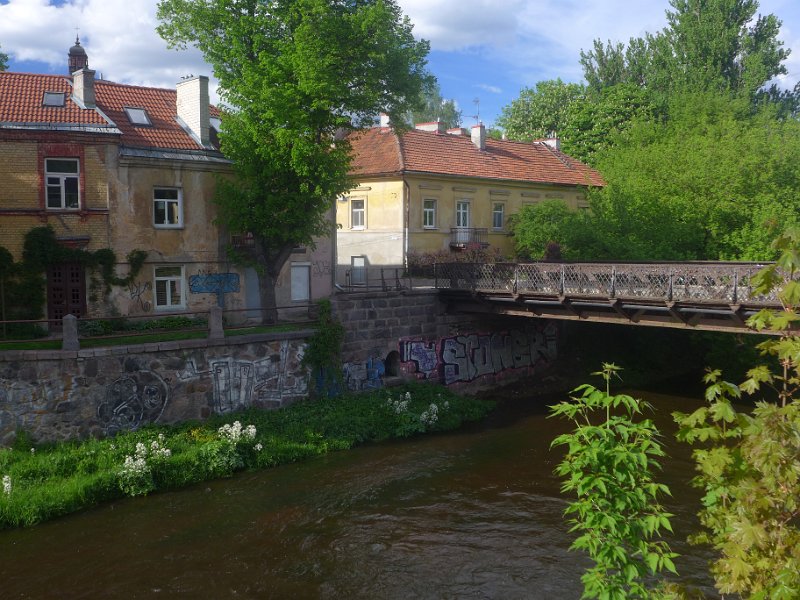 27-P1080412